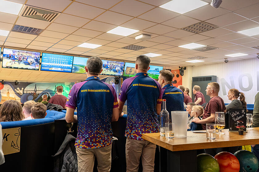 GemeinsamGutes 4 Kids organisierte ein Charity-Bowling-Turnier in Henstedt-Ulzburg zu Gunsten von Projekten für Kinder und Jugendliche, darunter Lacrima Quickborn.
