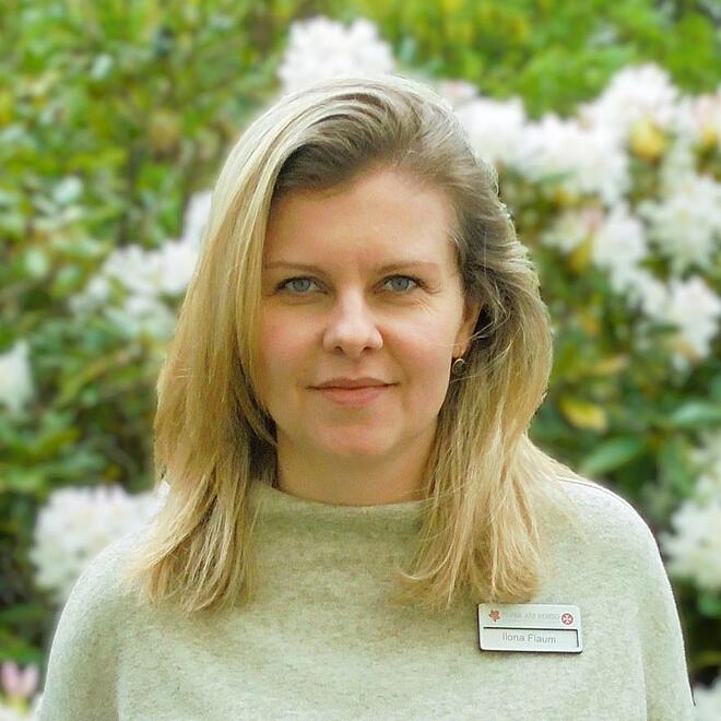 Frau Flaum, Mitarbeiterin im Sozialdienst an der Klinik am Korso